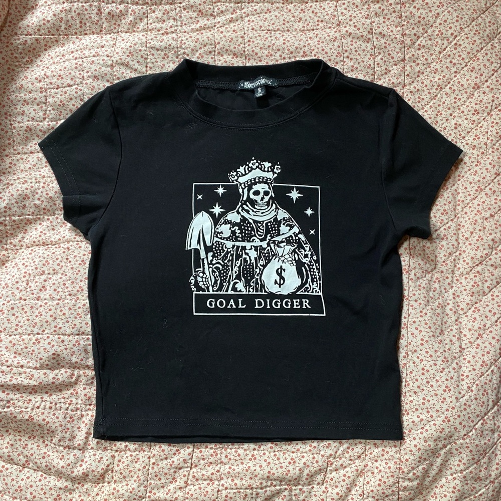 dolls kill horoscopez capricorn crop top